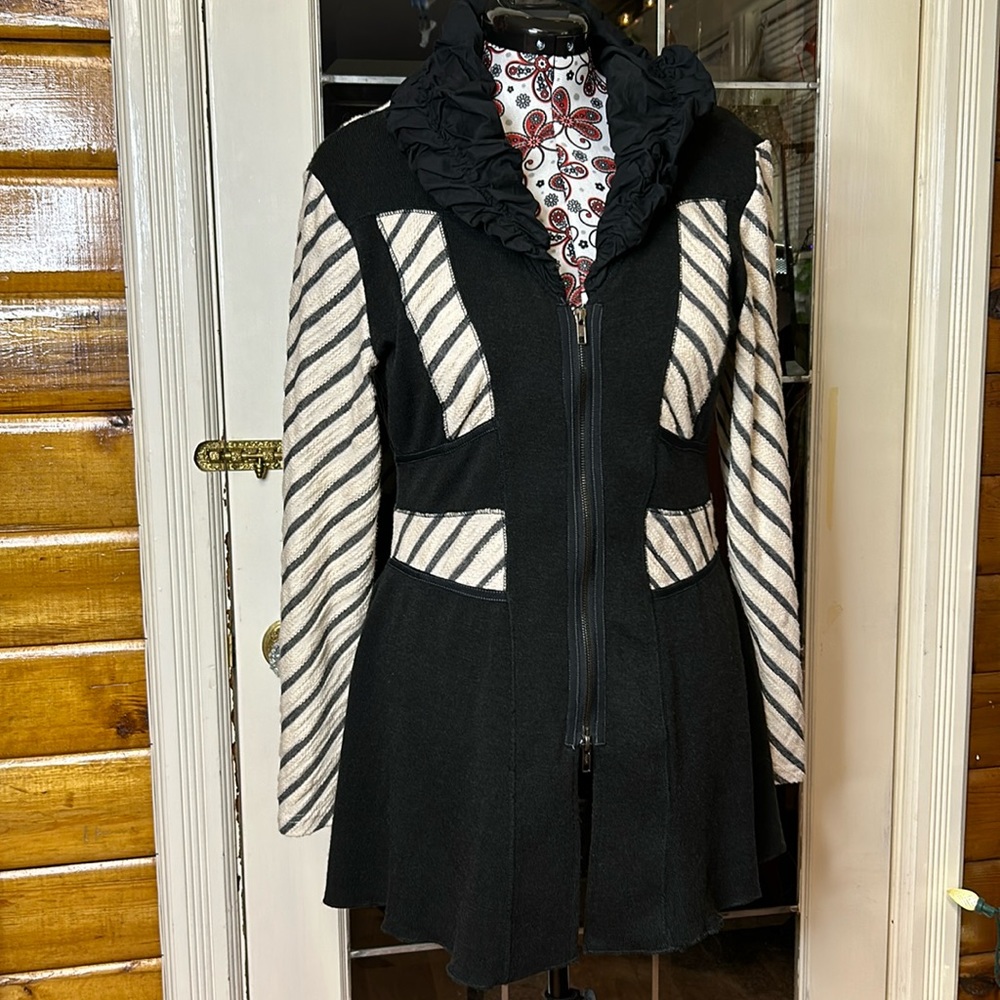 MinKas Black Striped Ruched Collar Fit & Flare Zip Jacket L